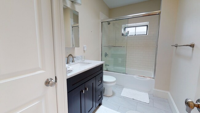 Building Photo - 5 Dodge St