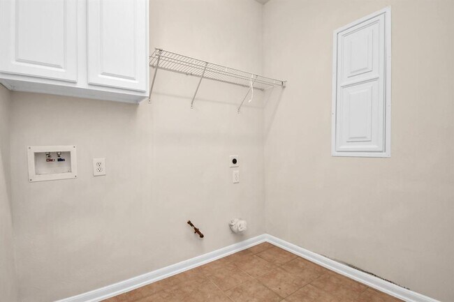Building Photo - 17734 Sunset River Ln