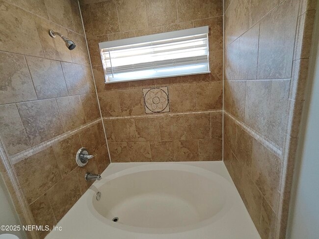 Building Photo - 1250 Bedrock Dr