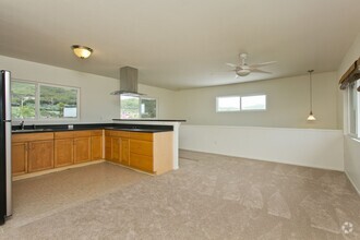 Building Photo - AVAIL NOW, 2 BEDROOM 2 BATH KAILUA RENTAL,...