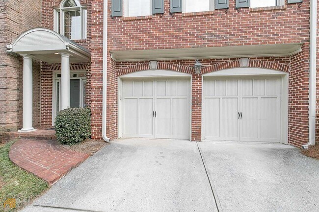 Building Photo - 6221 Spalding Dr