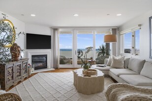 Building Photo - 4715 Ocean Front Walk