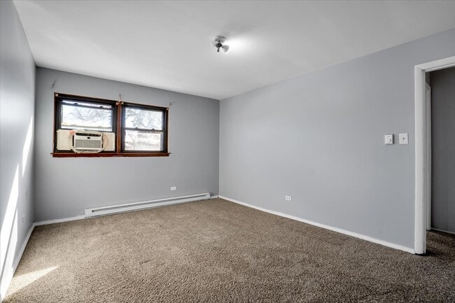 Building Photo - 18333 Wentworth Ave