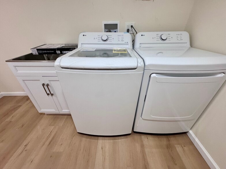New Appliances - 47 Sherwood Ave