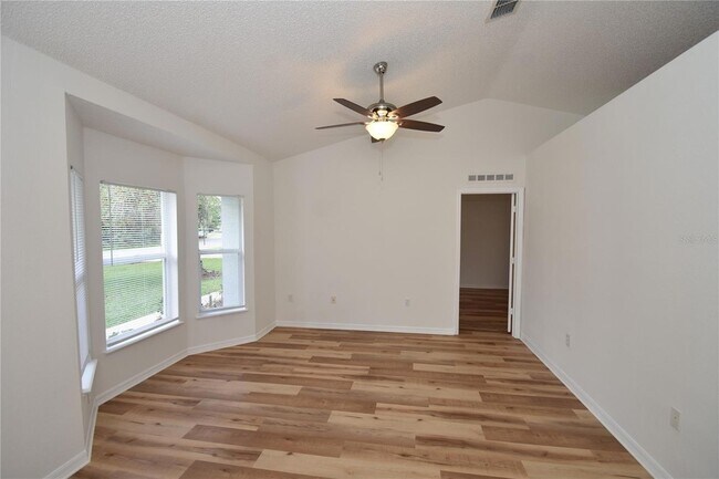 Building Photo - 14 Ryley Ln