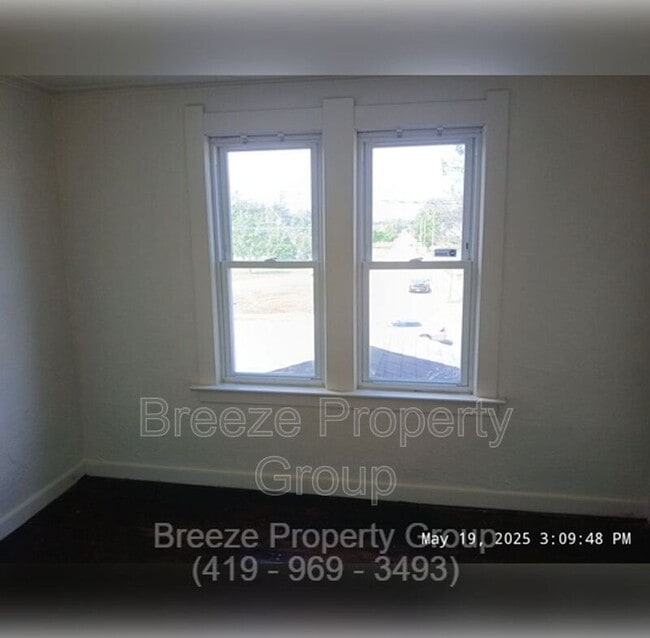 Building Photo - 2145 Dorr St