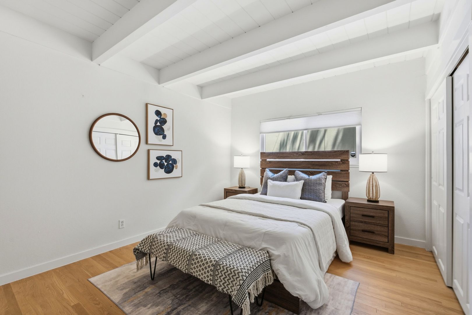 Building Photo - 2323 Mastlands Dr