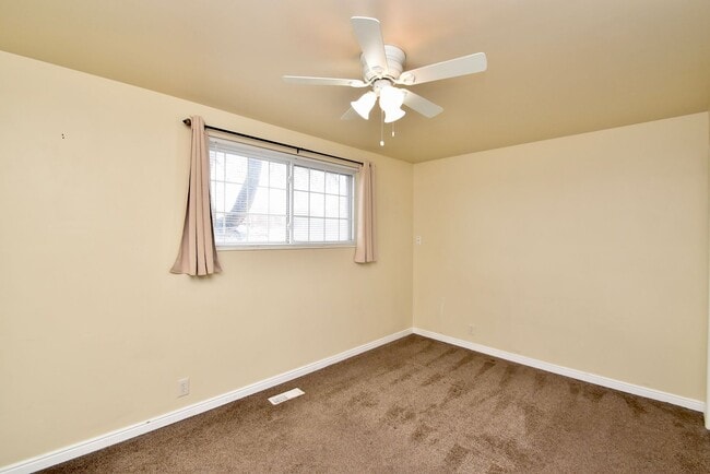 Building Photo - 7211 Ramanee Dr