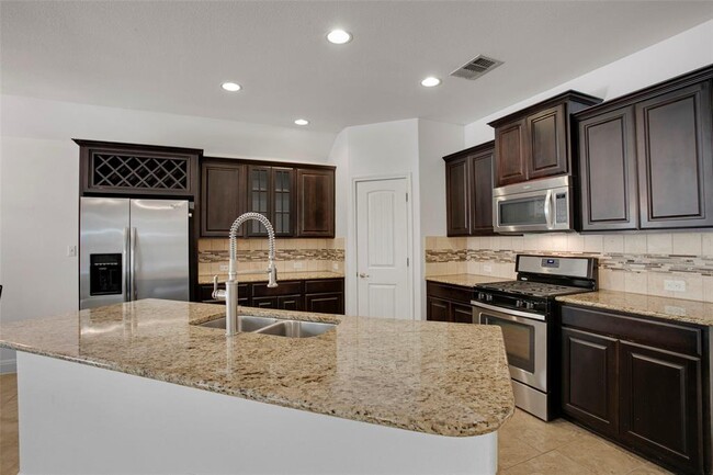 Building Photo - 9501 Bentley Garner Ln
