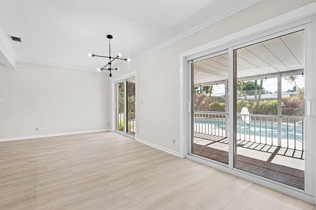 Building Photo - 1900 NE 19th St