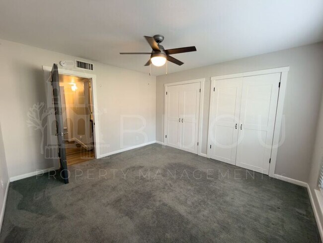 Building Photo - 2902 Airport Rd