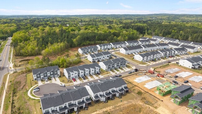 Building Photo - 2010 Titanium Rock Rd