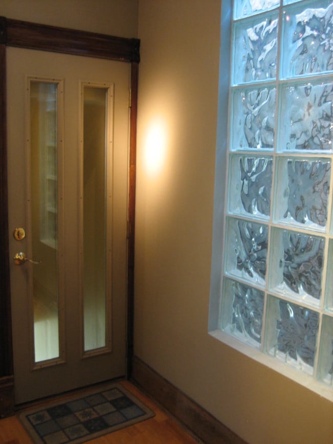 Building Photo - 719 Savannah Ave