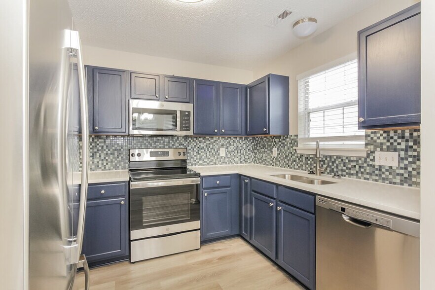 Building Photo - 10509 Brawley Ln