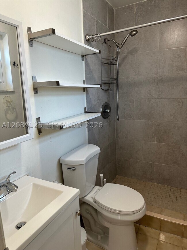 Building Photo - 4623 SW 127th Pl