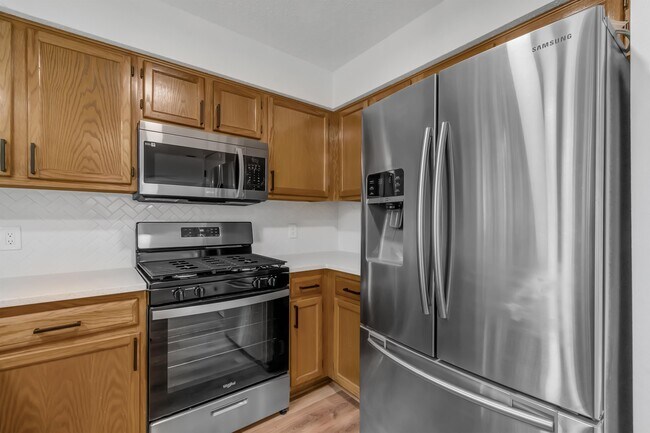 Building Photo - 8800 Dandelion Trail