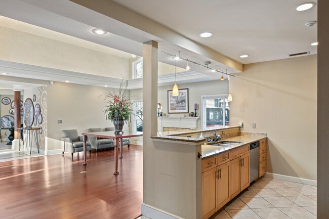 Building Photo - 3926 243rd Pl SE