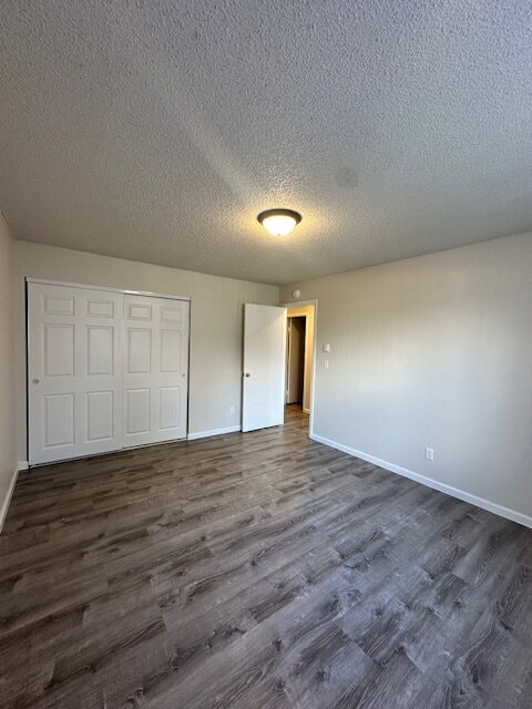 Building Photo - 2-Bedroom Apartment, 1st Floor, Near Transportation