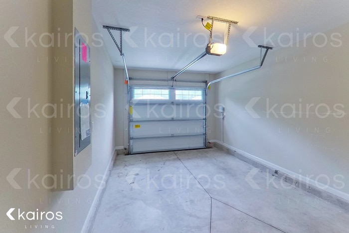 Building Photo - 1331 Mull St