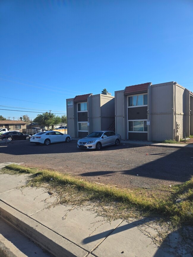 Building Photo - 33 Gold Bar Ct