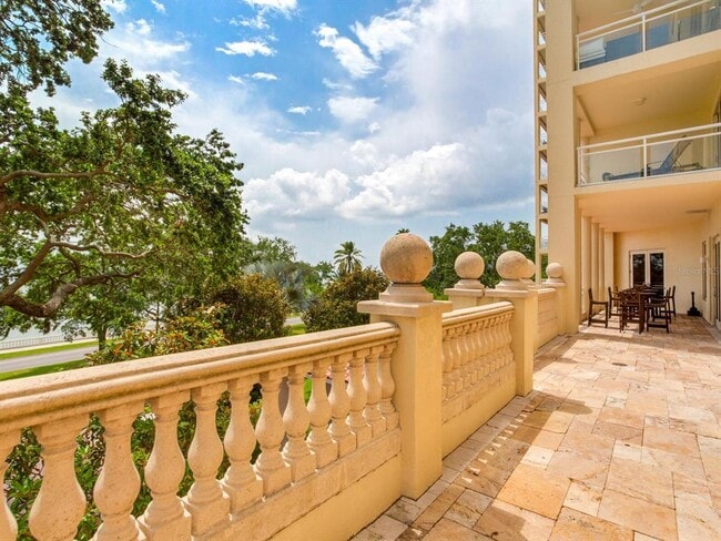 Building Photo - 4201 Bayshore Blvd