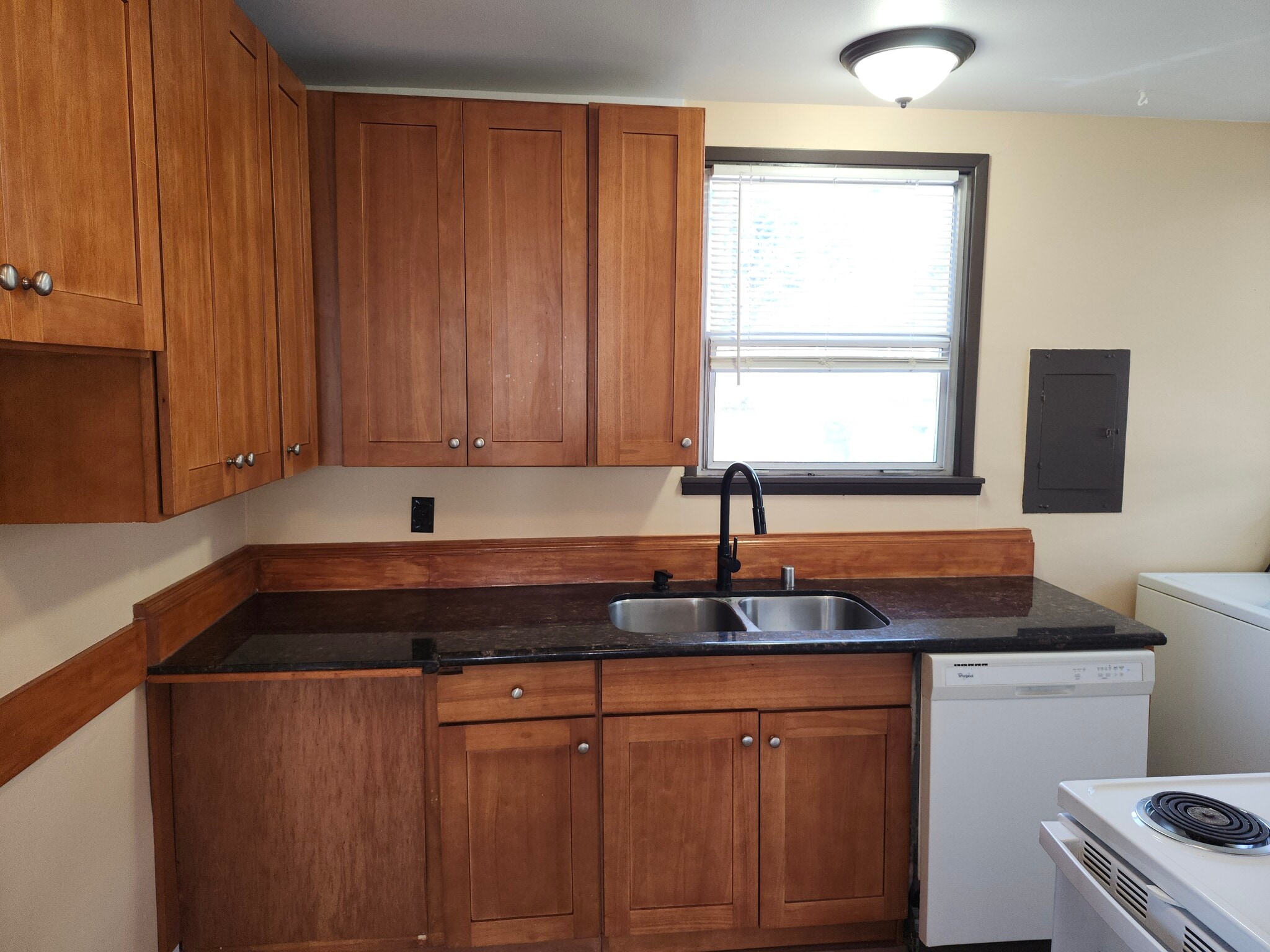 Building Photo - 3430 Rucker Ave