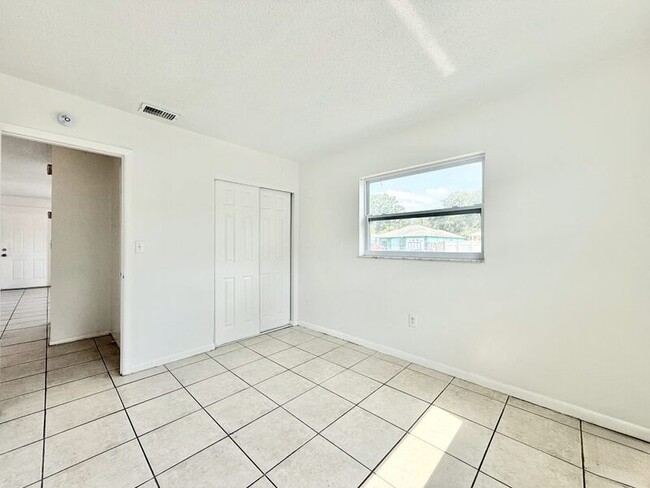 Building Photo - 3716 137th Ave N