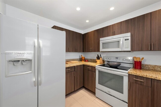 Building Photo - 750 Michigan Ave