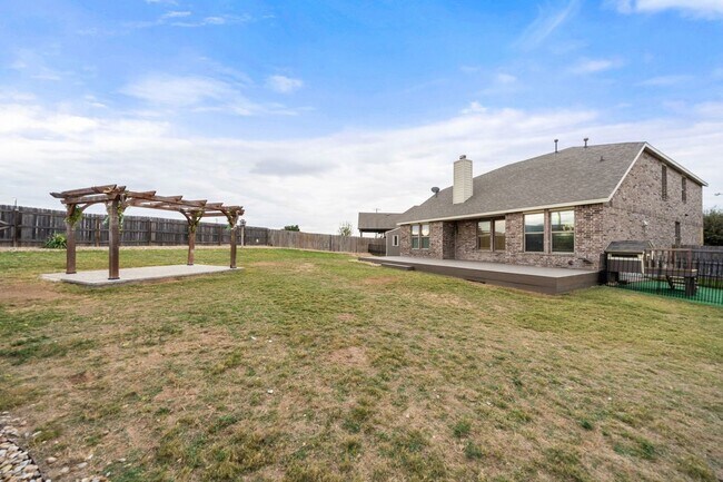 Building Photo - 6905 Etna Way
