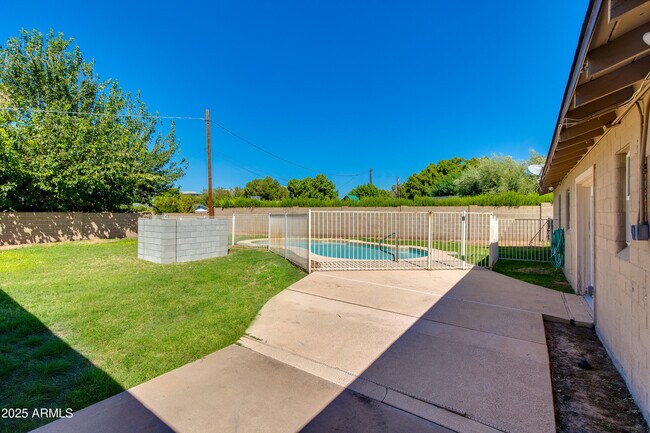 Building Photo - 4808 N 29th Pl
