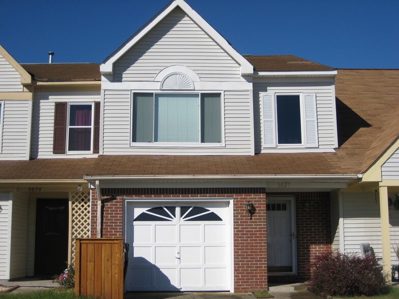 Outside - 3827 Rica Dr