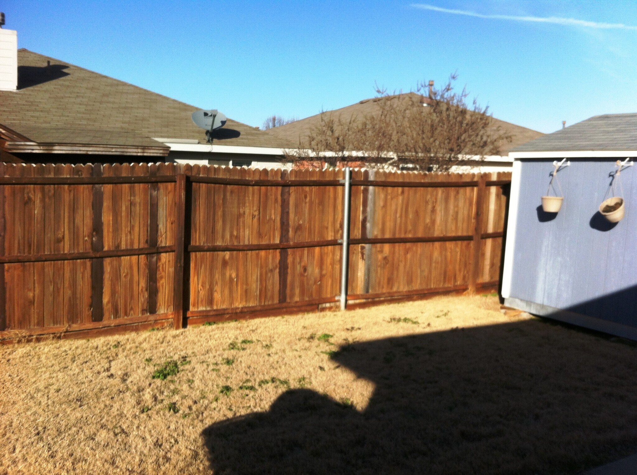 Building Photo - 2215 Sumac Dr