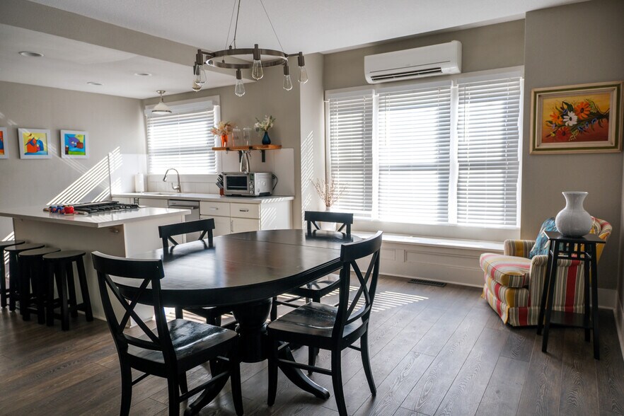 Building Photo - 5530 N Haight Ave