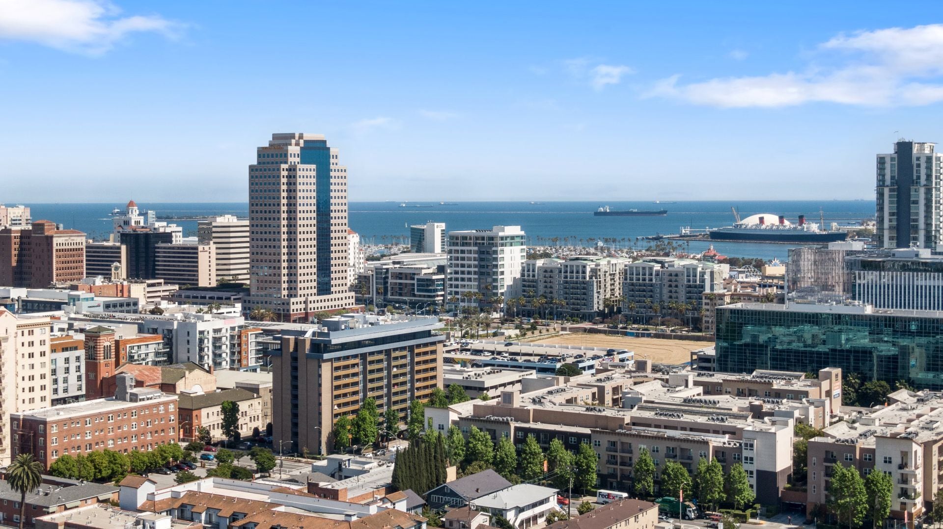 Building Photo - 526 Magnolia Ave