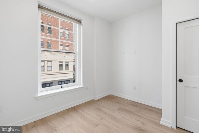 Building Photo - 1232 Chancellor St