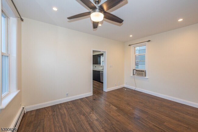 Building Photo - 120 Bloomfield Ave