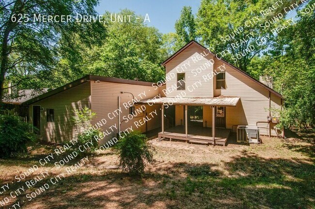 Building Photo - 625 Mercer Dr