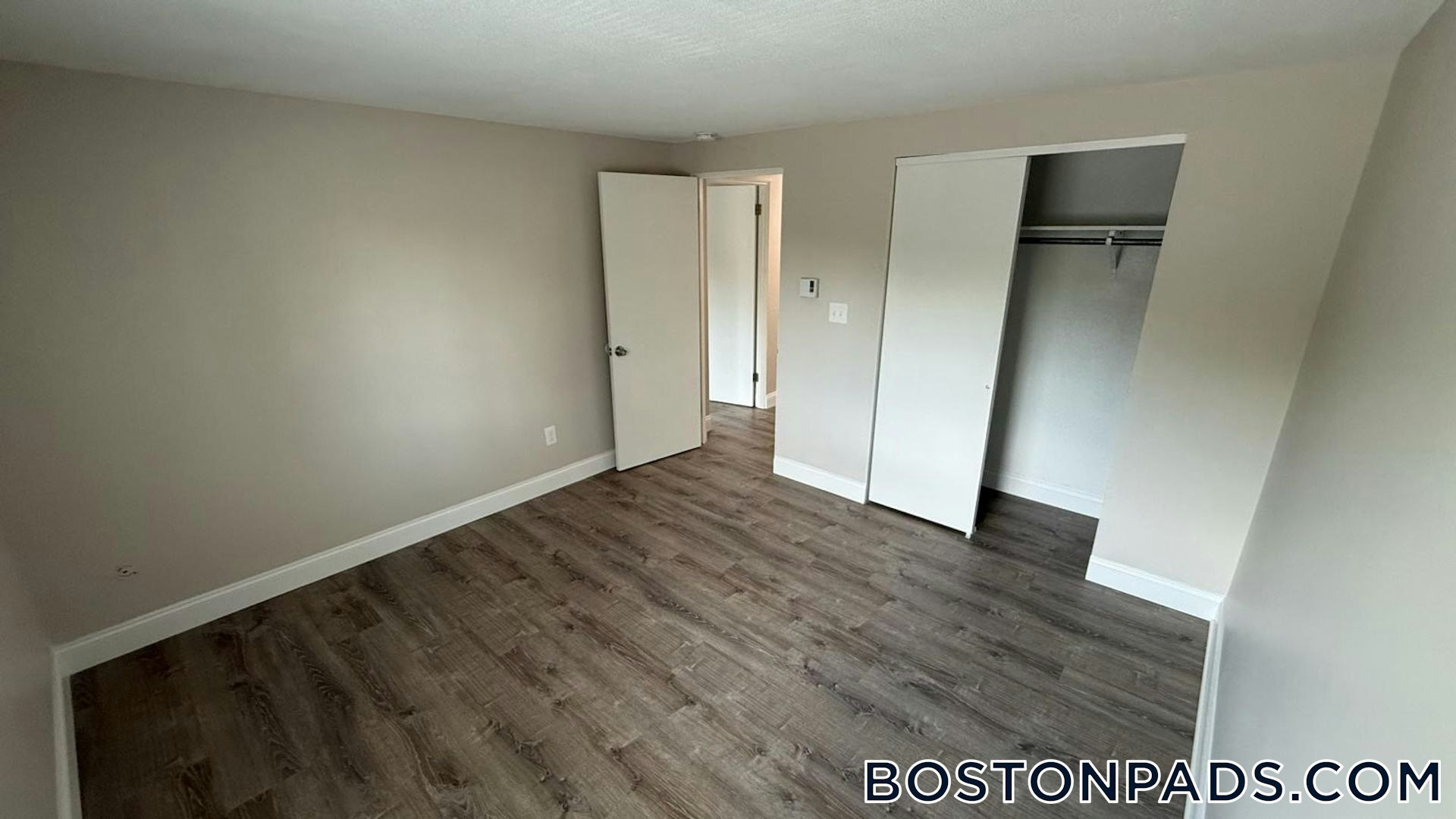 Building Photo - 310 Thompson Rd