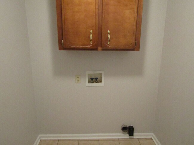 Building Photo - 110 Tempest Ln
