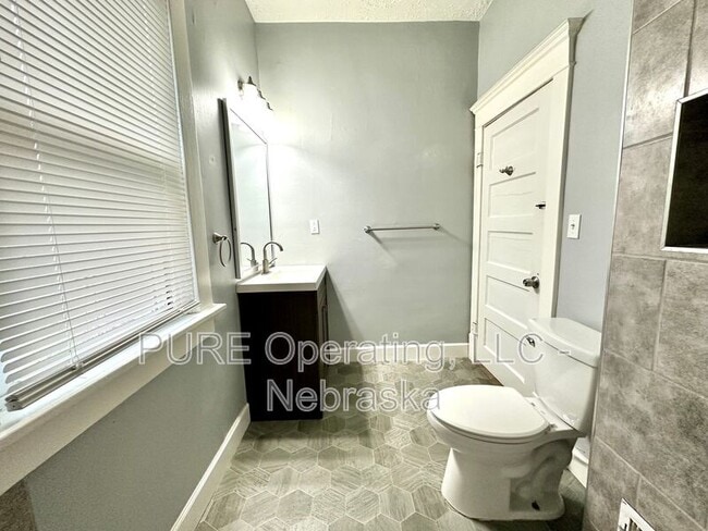 Building Photo - 2712 N 62nd St