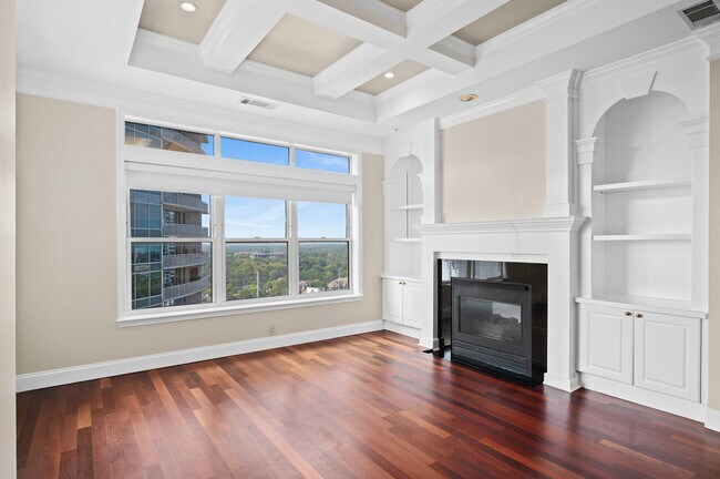 Building Photo - 3334 Peachtree Rd NE
