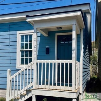 Building Photo - 628 W Anderson Ln