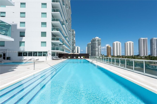 Building Photo - 400 Sunny Isles Blvd