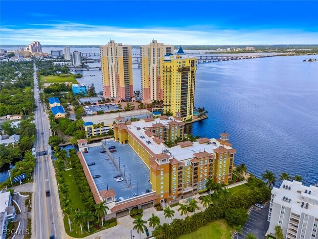 Building Photo - 2825 Palm Beach Blvd