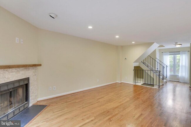 Building Photo - 2107 N Rolfe St