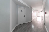 Building Photo - 151 E Washington St
