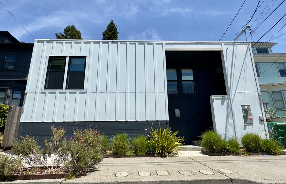 Building Photo - 2915 Harper St