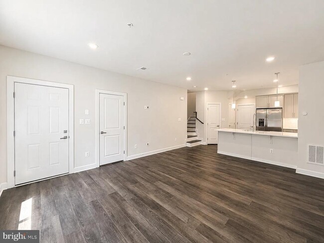 Building Photo - 12843 Milling Stone Terrace