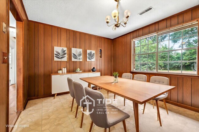 Building Photo - 123 E Edgefield Dr