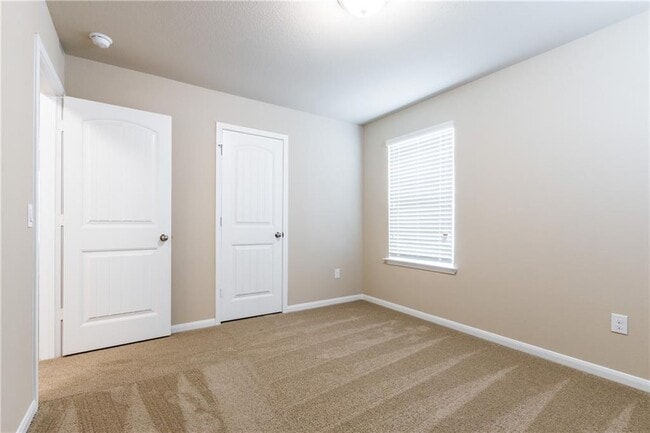 Building Photo - 6608 San Isidro Dr